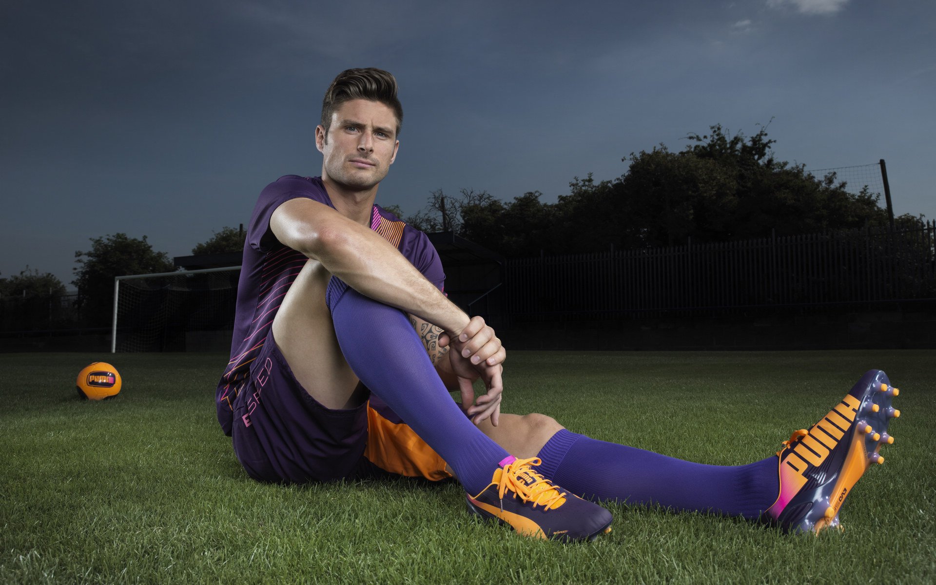 乐鱼体育在线官网-中超球队射门精准度训练强化,中国足球射门教学视频