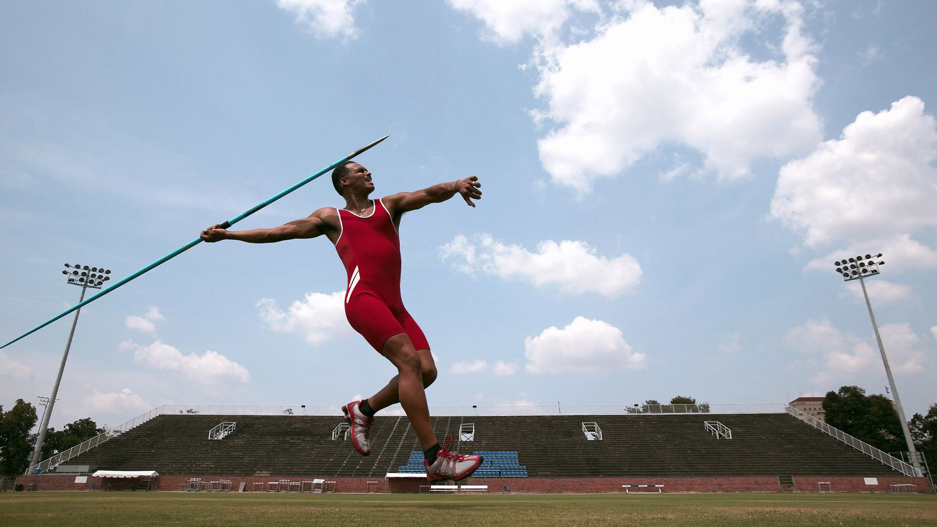 乐鱼体育app官网-“武术之美：高新体育中心赛场上的身手与气质共舞”